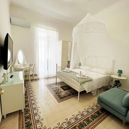 Bari Centro Harmony House Hotel Exterior photo